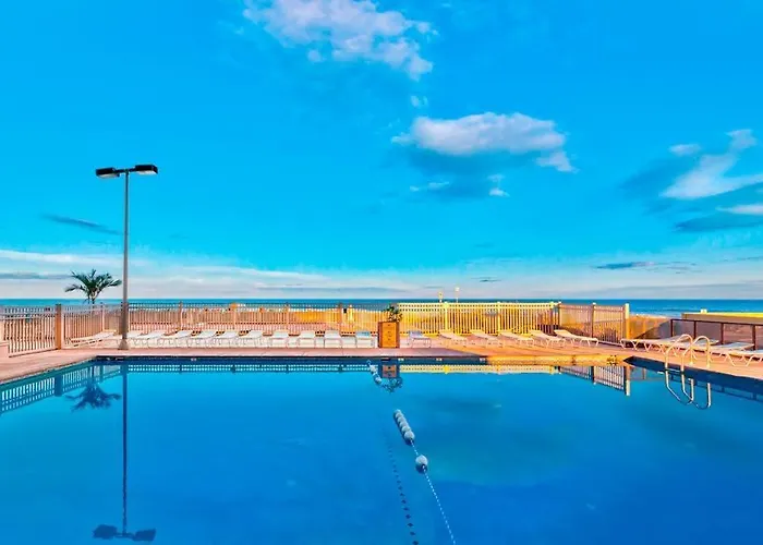 Bright & Convenient With Pool Balcony & Angled Ocean Views * Ocean City