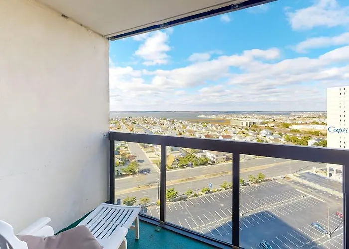 Bright & Convenient With Pool Balcony & Angled Ocean Views *